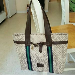 Tommy Hilfiger Tote